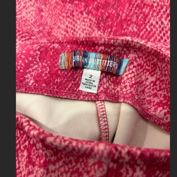 UO Vivica Low Rise Faux Leather Pant - Picture 3 of 3